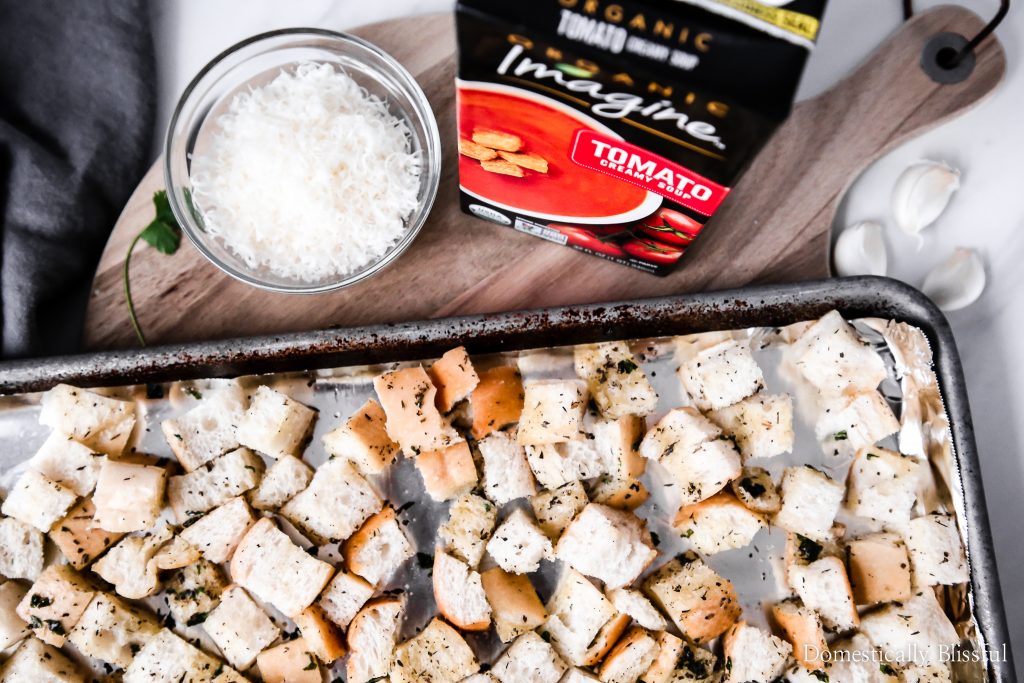 These&nbsp;Garlic Herb Parmesan Croutons are the perfect soup topper addition to your family soup night at home!&nbsp;