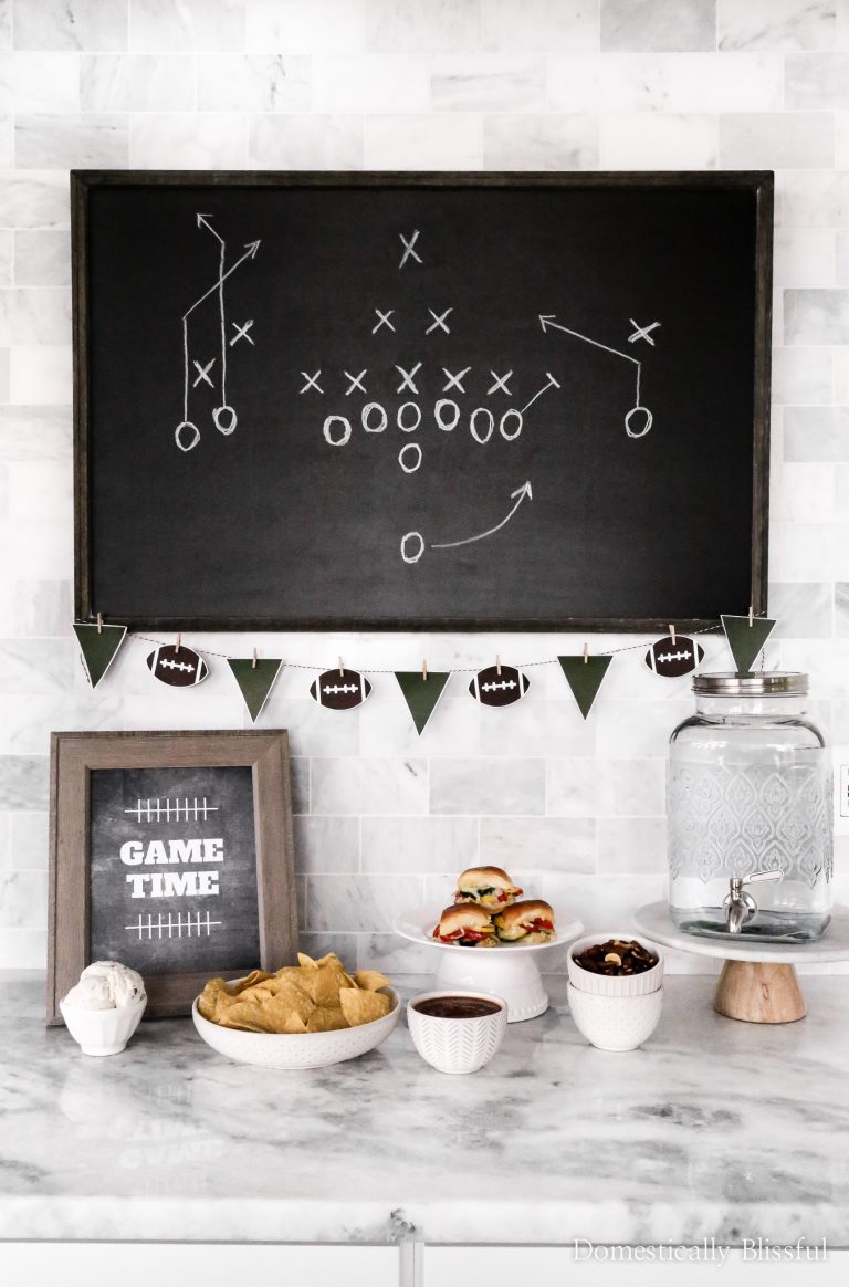 Easy Game Day Food Bar with 5 tips to help you prepare for a simple and fun game day at home!