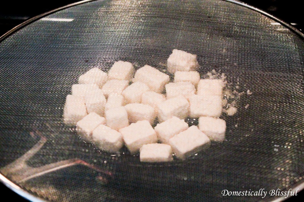 Fry the tofu