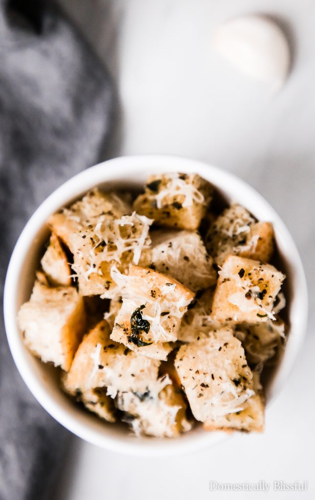 These&nbsp;Garlic Herb Parmesan Croutons are the perfect soup topper addition to your family soup night at home!&nbsp;
