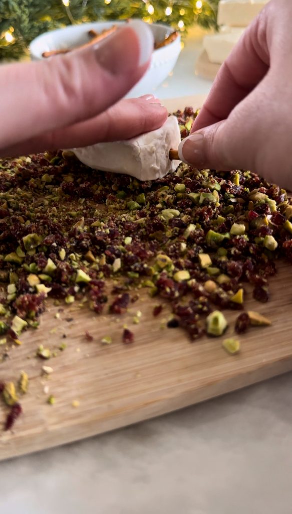 These Mini Cheese Christmas Trees can be made with only 4 ingredients, making it a super quick and easy Christmas appetizer for a holiday party.