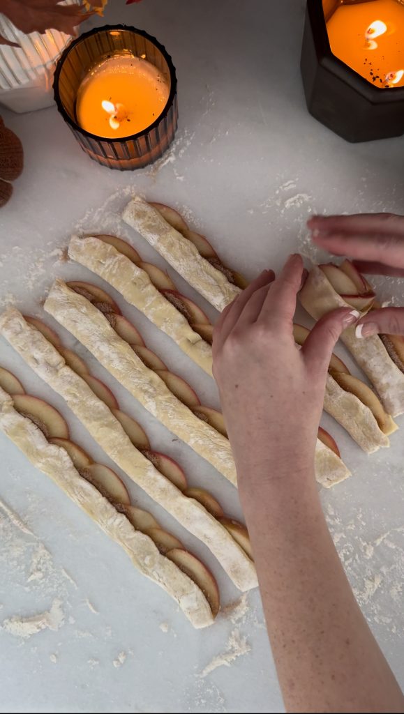 These Puff Pastry Apple Roses are a romantic and sweet fall treat that's perfect for Thanksgiving brunch or Friendsgiving dessert.