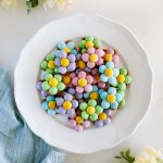 These Spring Flower Pretzel Bites are the perfect sweet-and-salty, bite-sized treat for spring, and they're quick and easy to make!