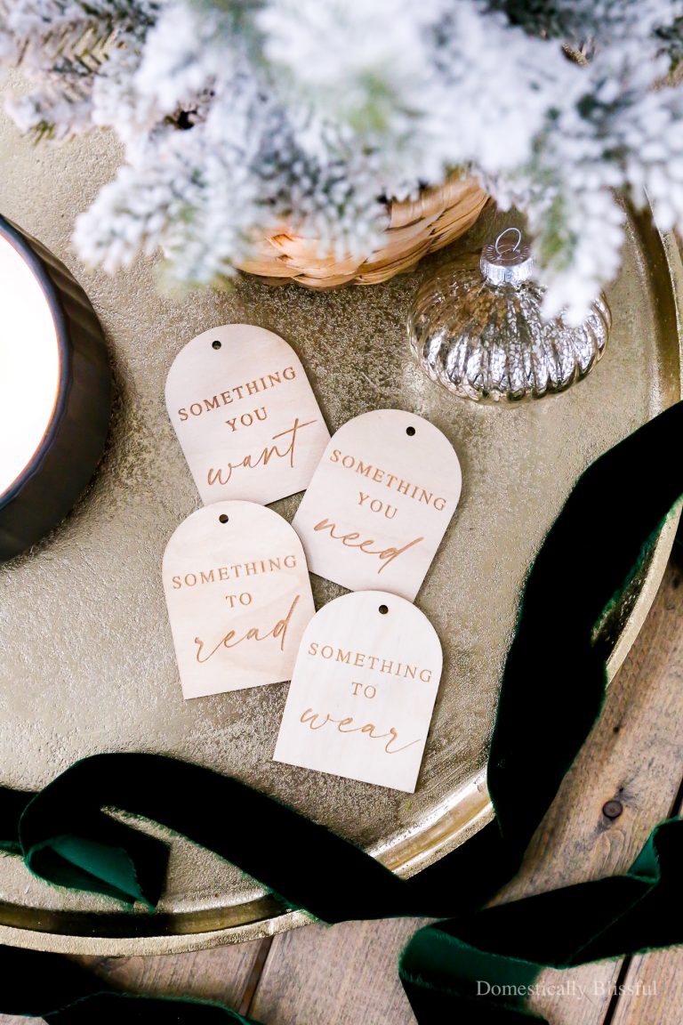 The Four Gifts for Christmas Tradition to simplify Christmas present giving so that you can emphasize the true meaning of Christmas.