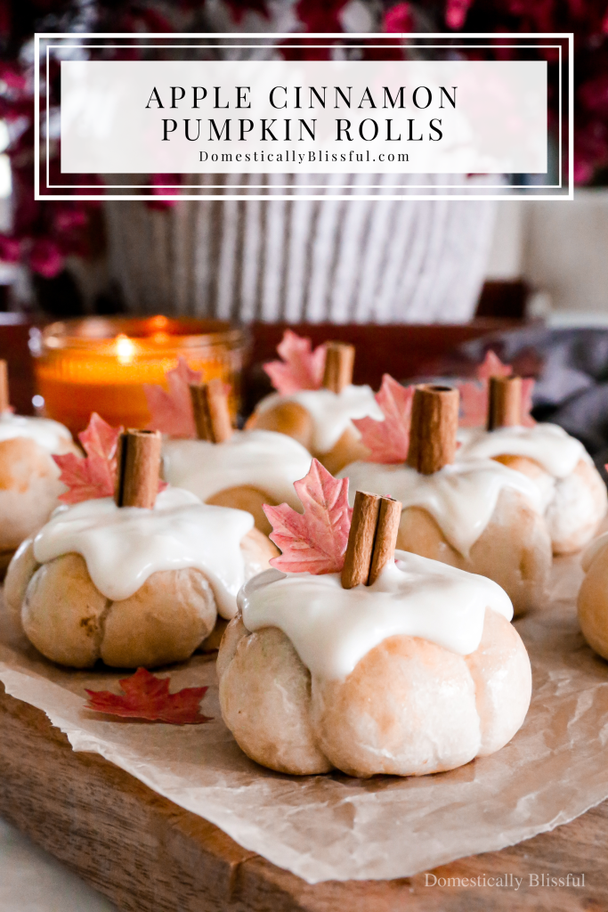 These Apple Cinnamon Pumpkin Rolls are shaped like a pumpkin and filled with sweet apple cinnamon goodness.